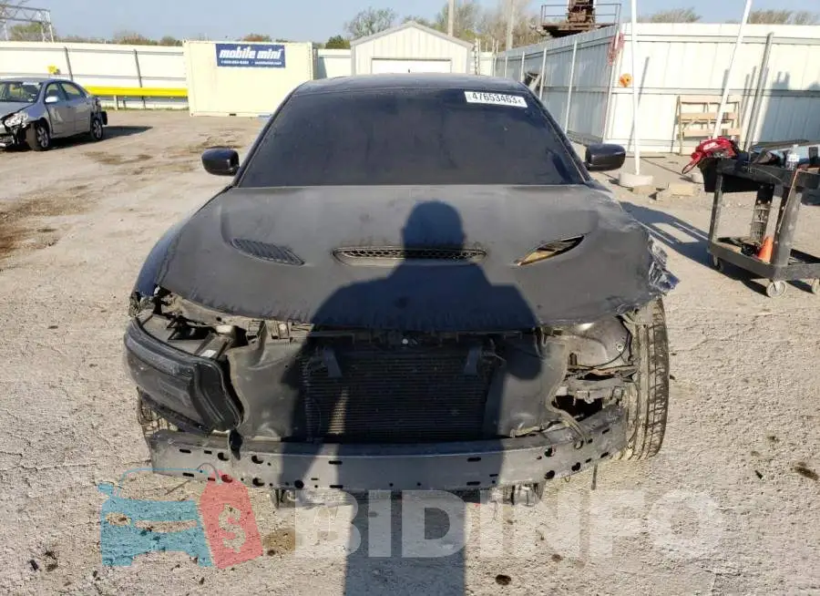 2C3CDXCT8FH902632 Photo# 5