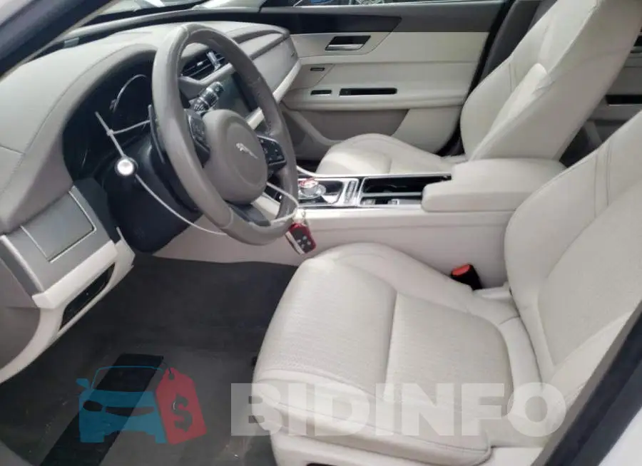 SAJBE4BV6GCY02539 Photo# 7