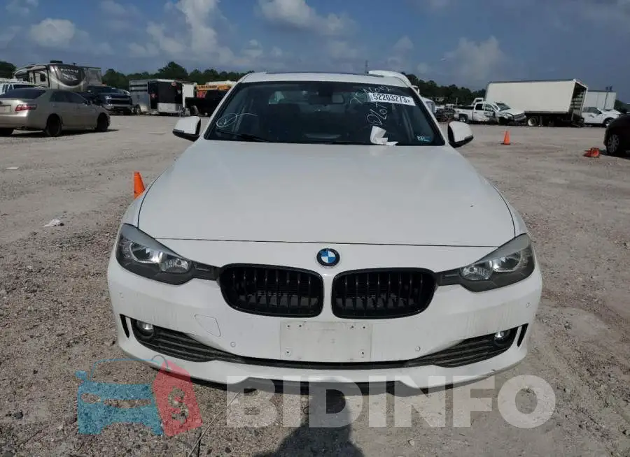 WBA3C3G50FNT52883 Photo# 5