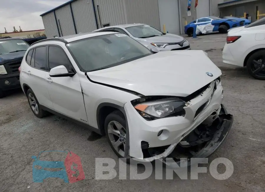 WBAVM1C53EVW51587 Photo# 4