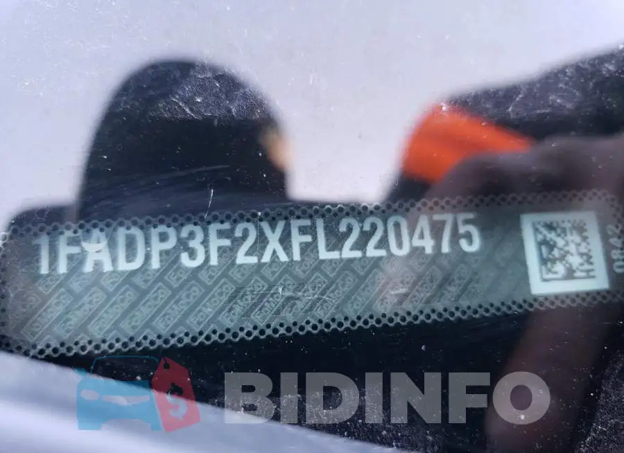 1FADP3F2XFL220475 Photo# 13