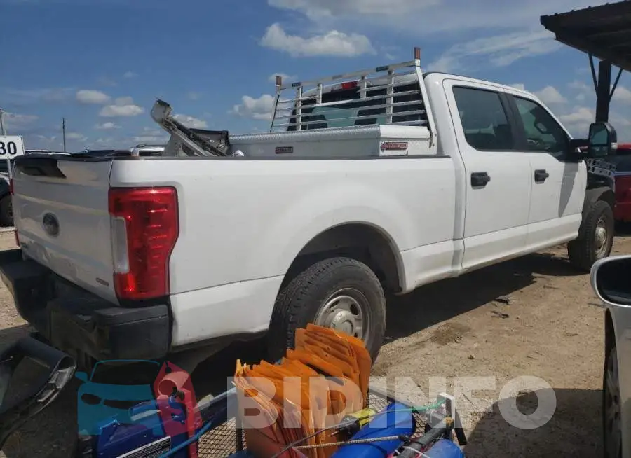 1FT7W2A65HEC41014 Photo# 3
