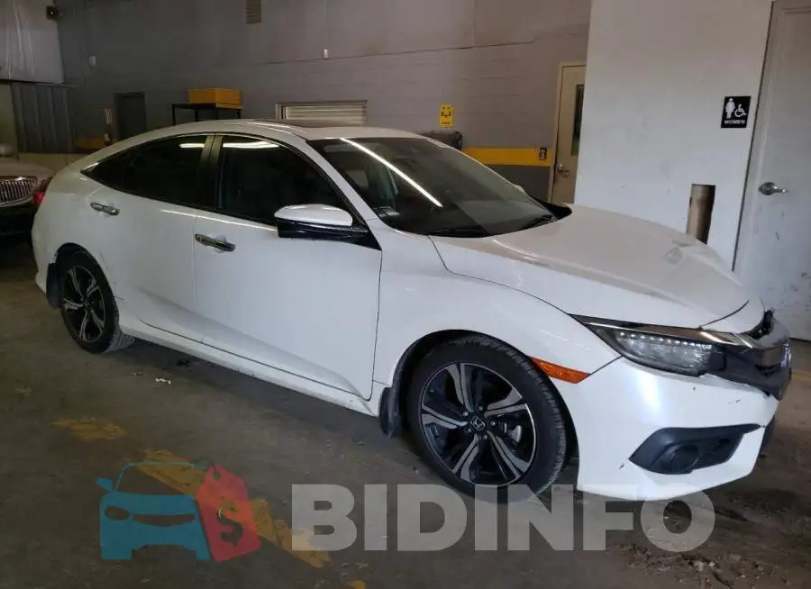 19XFC1F9XGE033487 Photo# 4