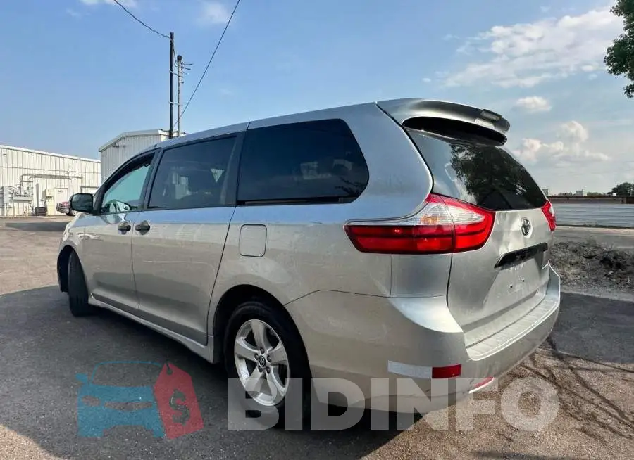 5TDZZ3DC2KS989244 Photo# 3