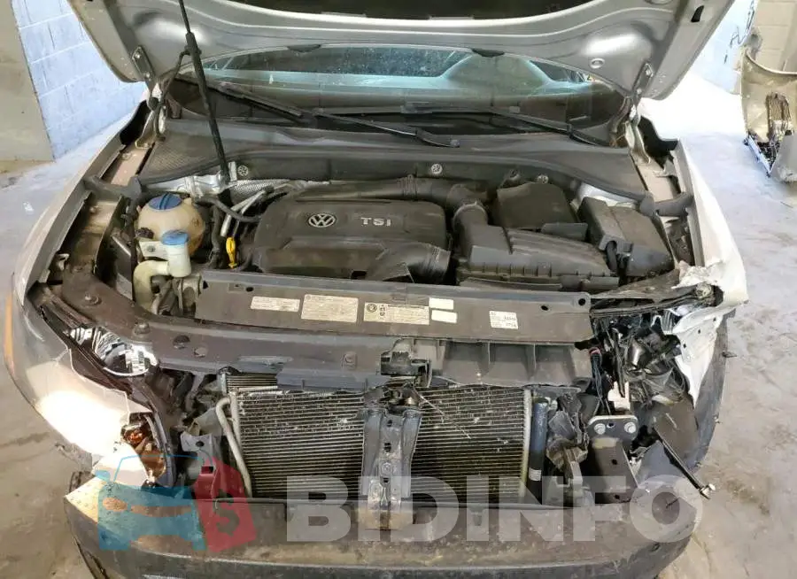 1VWBS7A37EC033522 Photo# 11