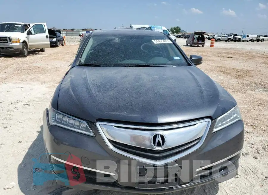 19UUB2F39GA003977 Photo# 5