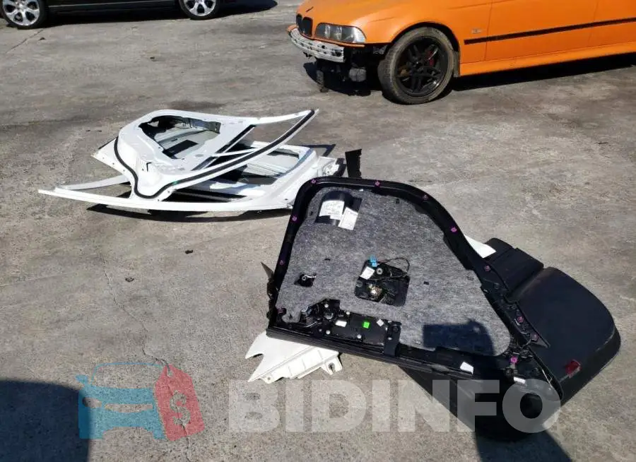 4JGFB4JB2PA896426 Photo# 13