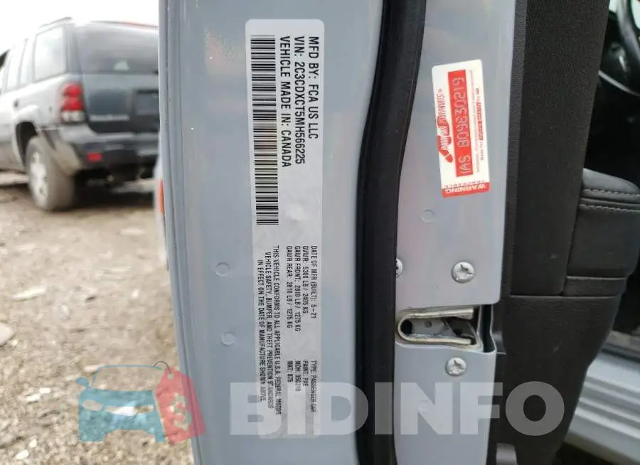 2C3CDXCT5MH566225 Photo# 10
