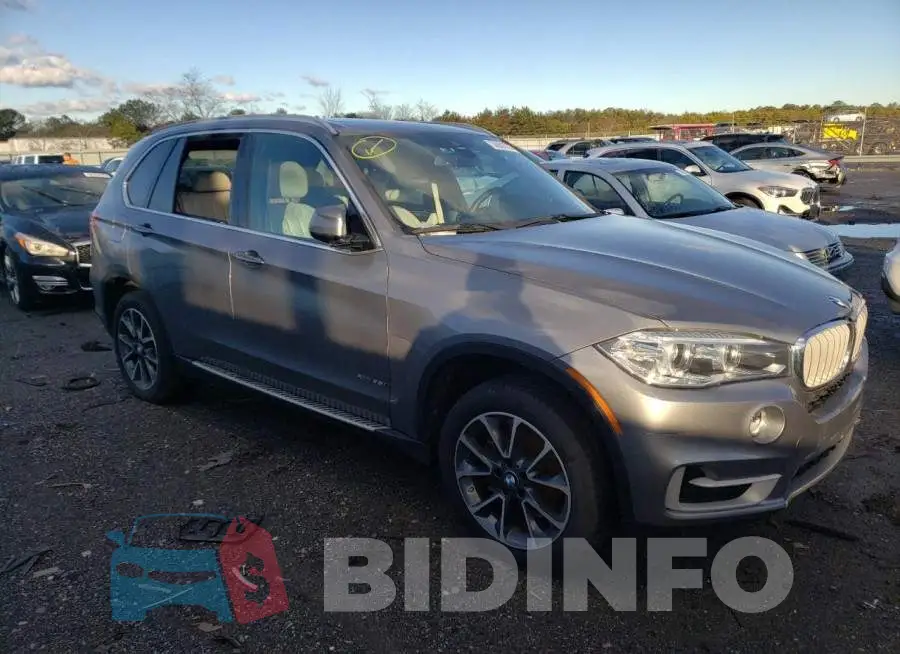 5UXKR0C52J0Y04239 Photo# 4