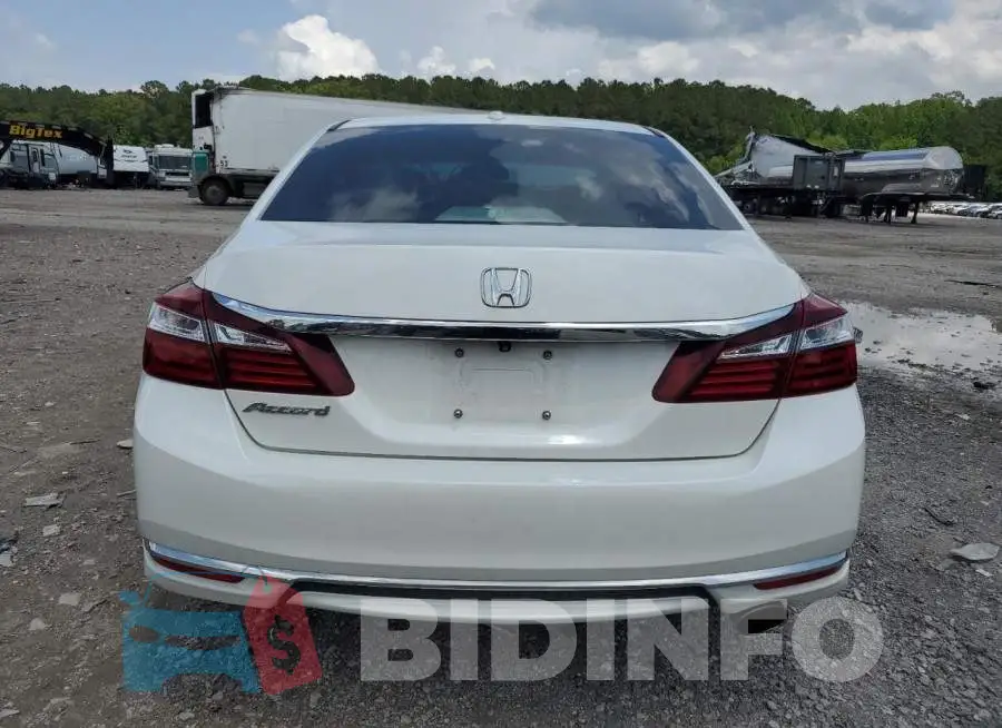 1HGCR2F81HA089886 Photo# 6