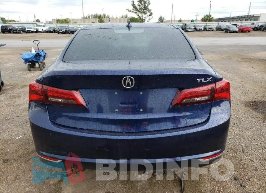 19UUB1F3XHA003711 Photo# 6