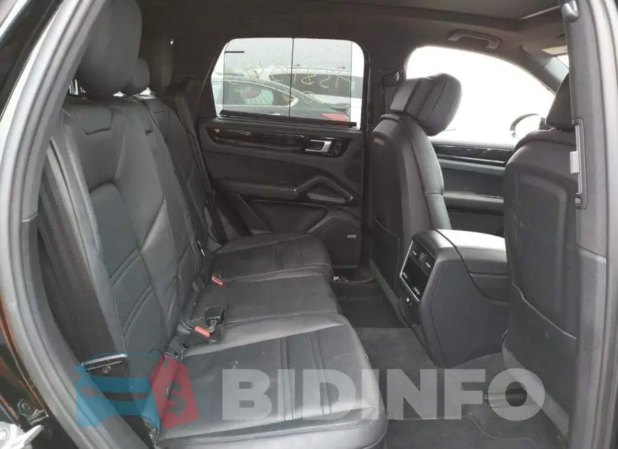 WP1AE2AY9KDA51271 Photo# 6