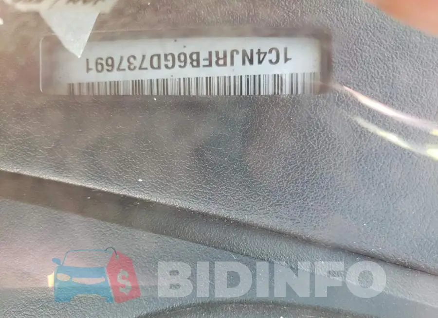 1C4NJRFB6GD737691 Photo# 13