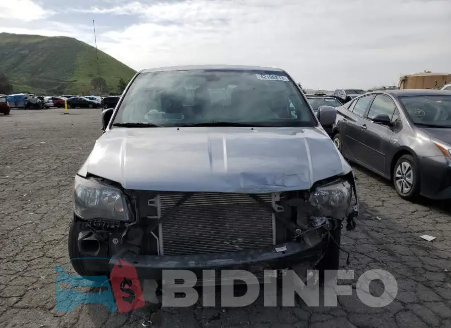 2C4RDGBG1KR623473 Photo# 5