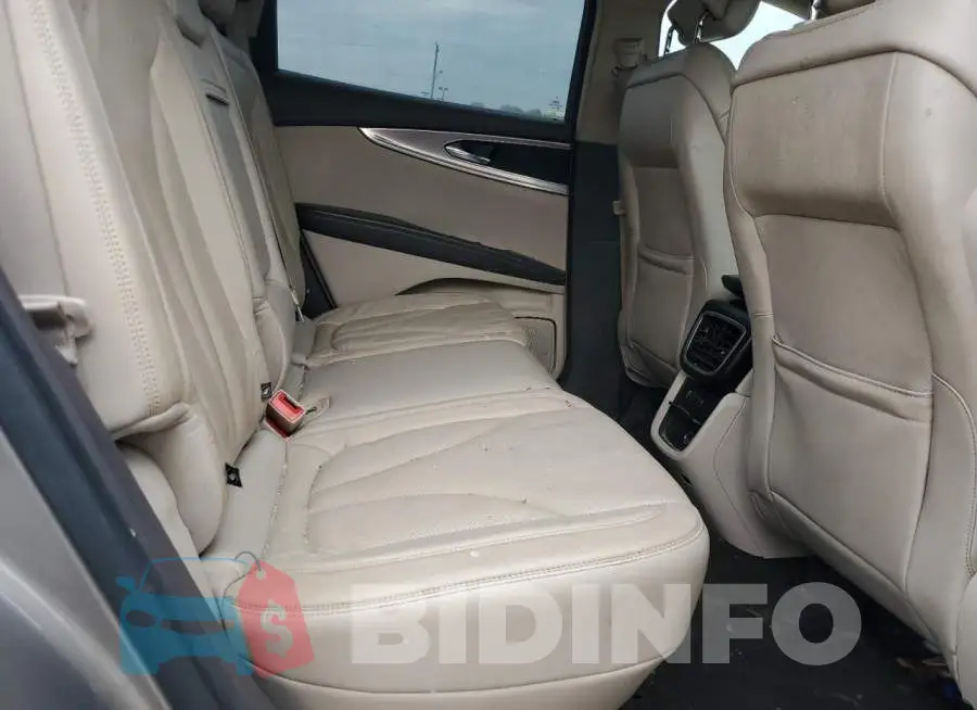 2LMTJ8LR9GBL20803 Photo# 11