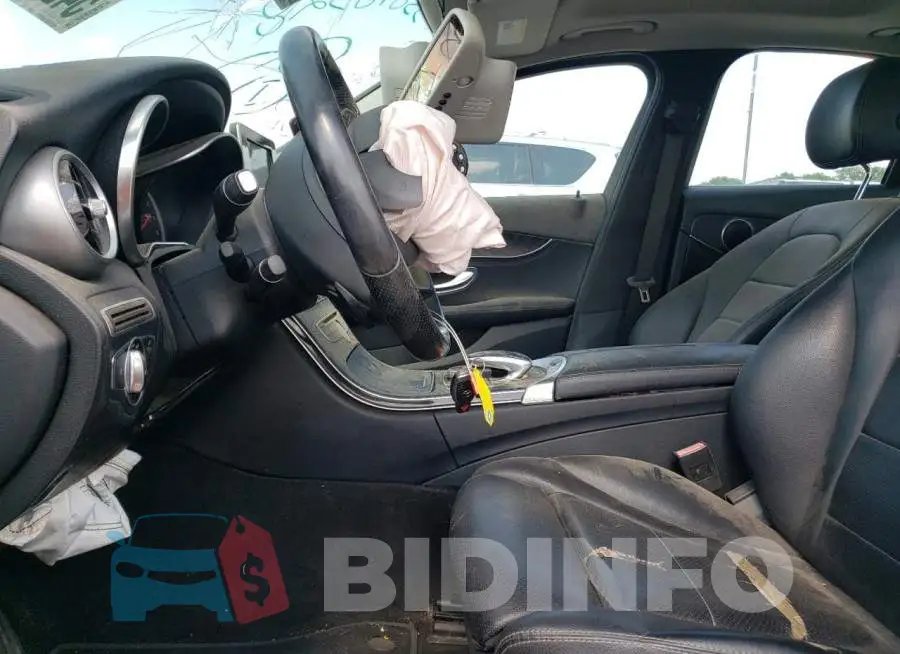 WDDWF4JB6GR145720 Photo# 7
