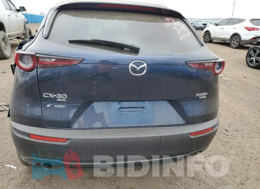 3MVDMBAY6NM459641 Photo# 6