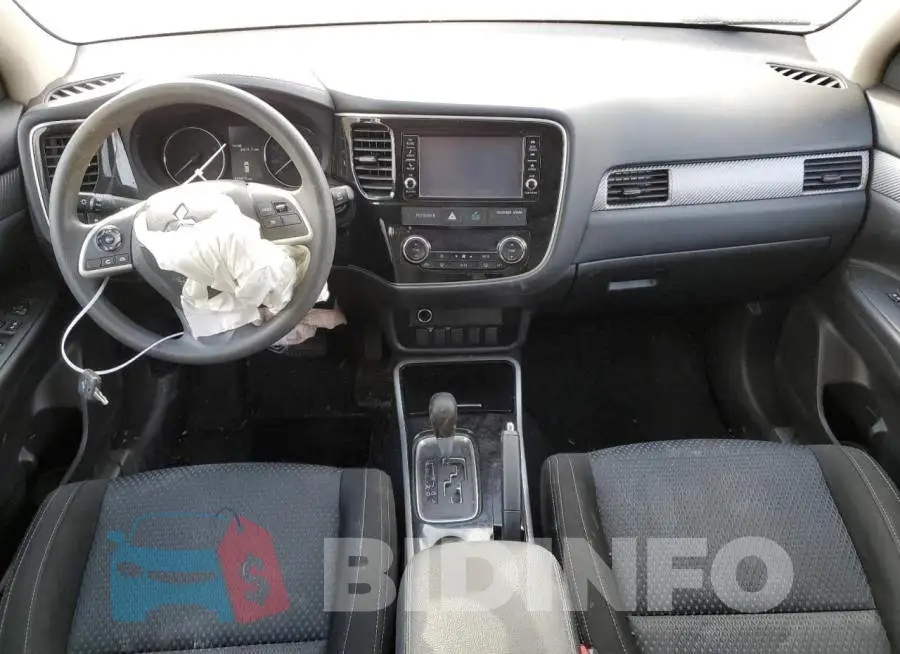 JA4AD2A35JZ048873 Photo# 8