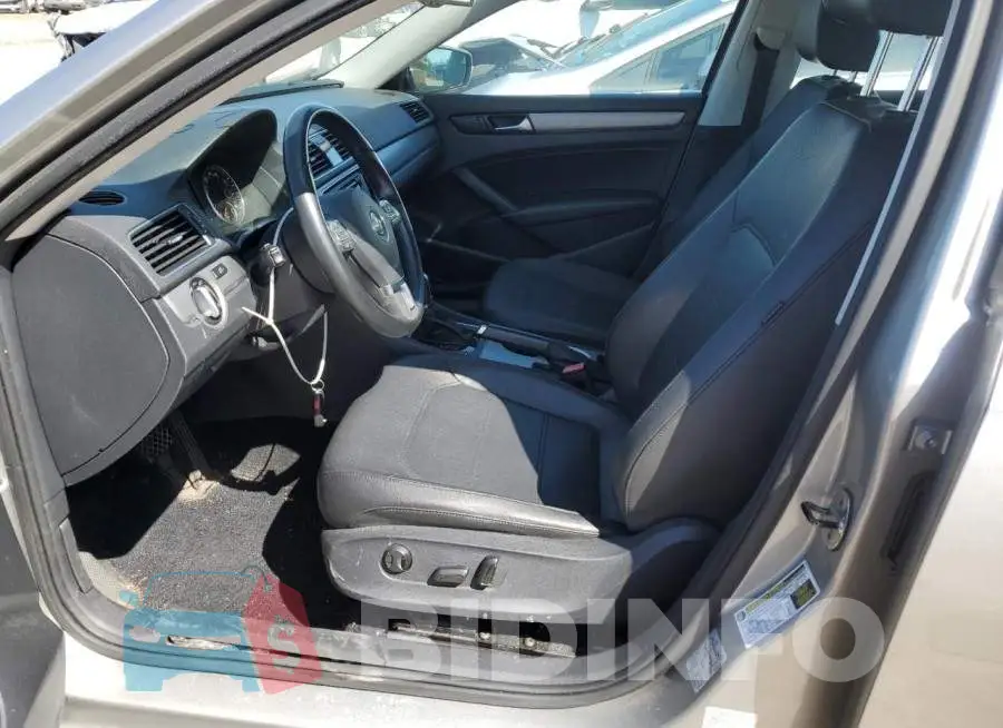 1VWBN7A31EC018117 Photo# 7