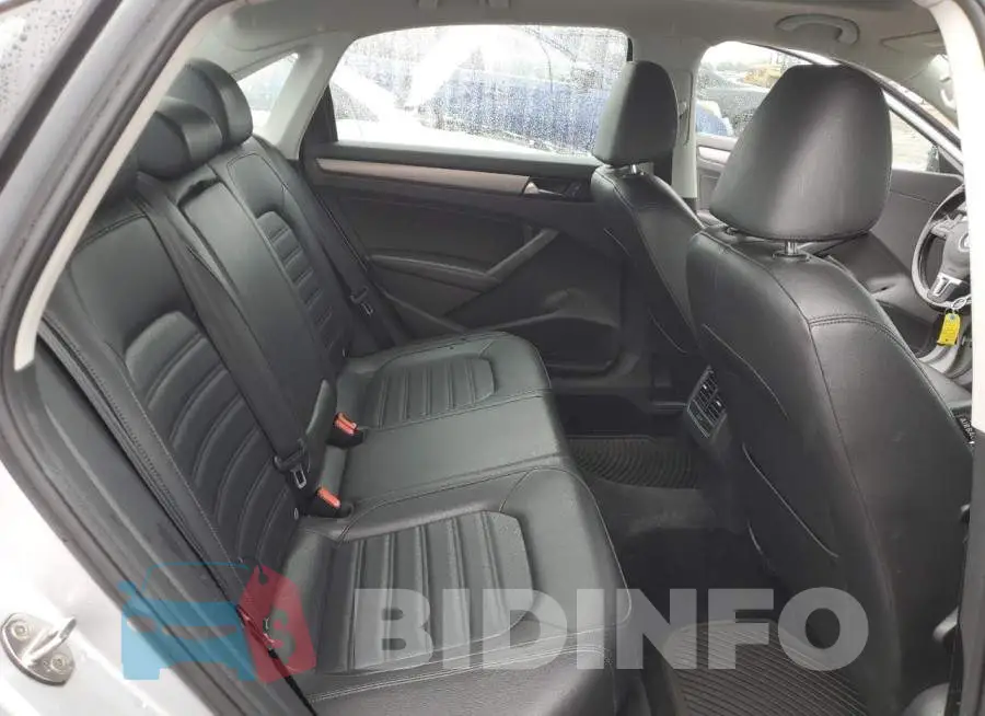 1VWBT7A3XFC017894 Photo# 10