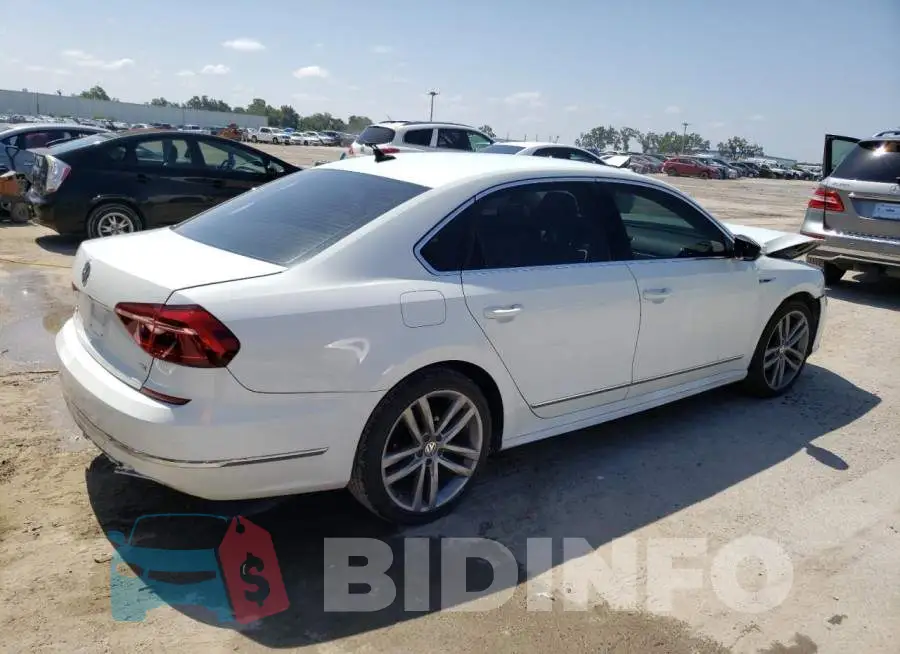1VWDT7A3XHC037610 Photo# 3