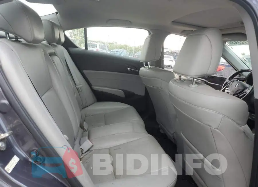 19UDE2F32HA001710 Photo# 10