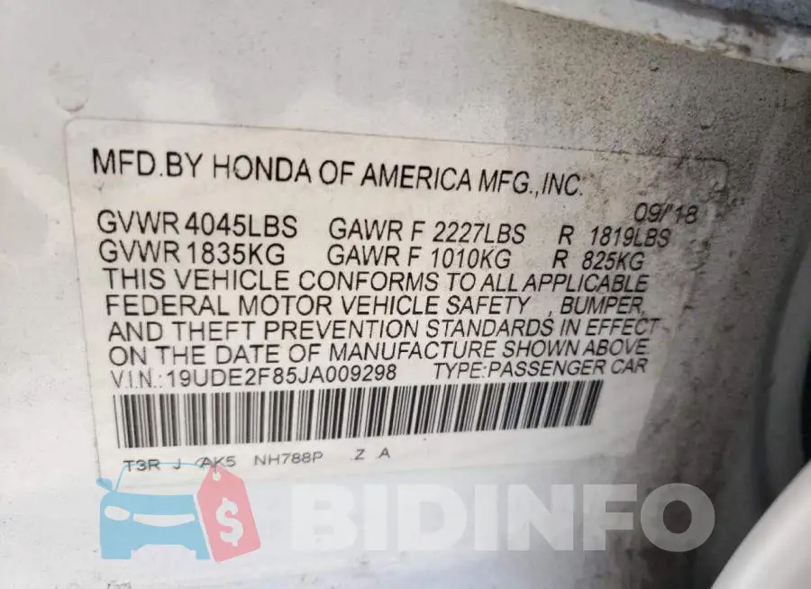 19UDE2F85JA009298 Photo# 12