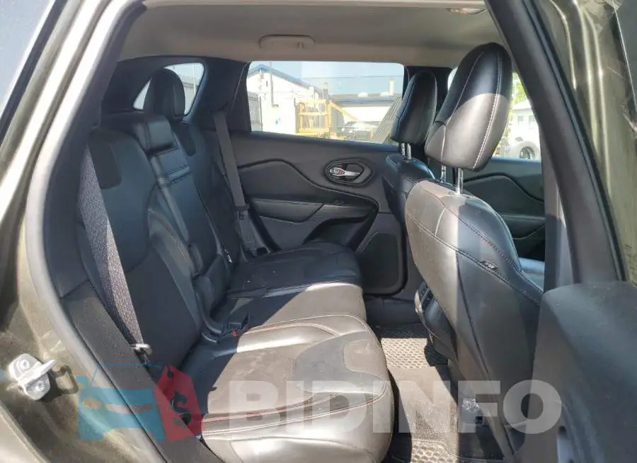 1C4PJMBS3FW735708 Photo# 11