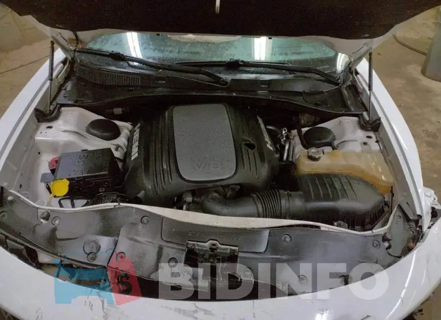 2C3CDXCT4FH889586 Photo# 11