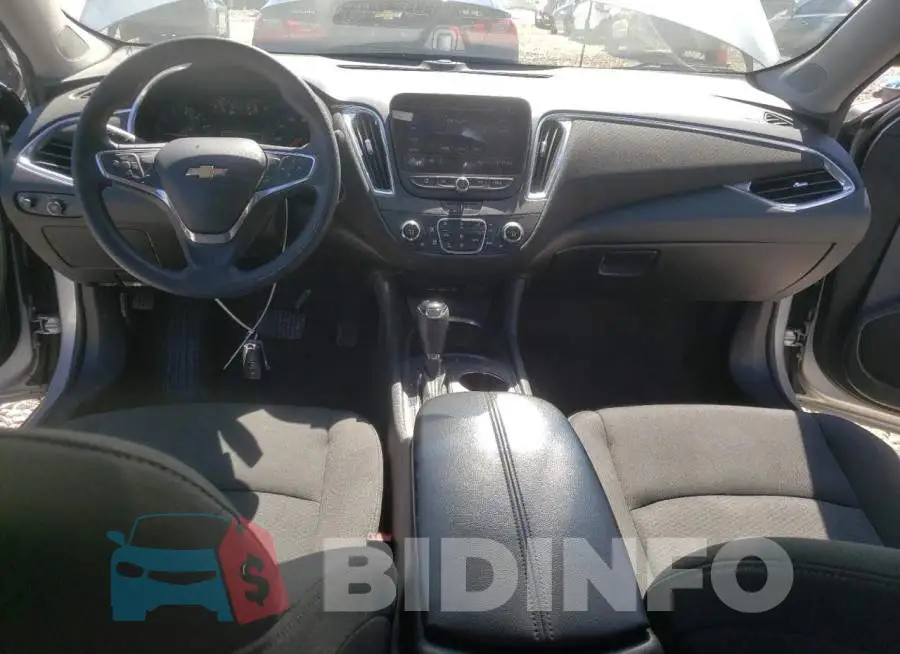1G1ZD5ST3LF081800 Photo# 8