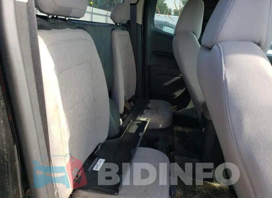 1GCHSAEA8F1158853 Photo# 6