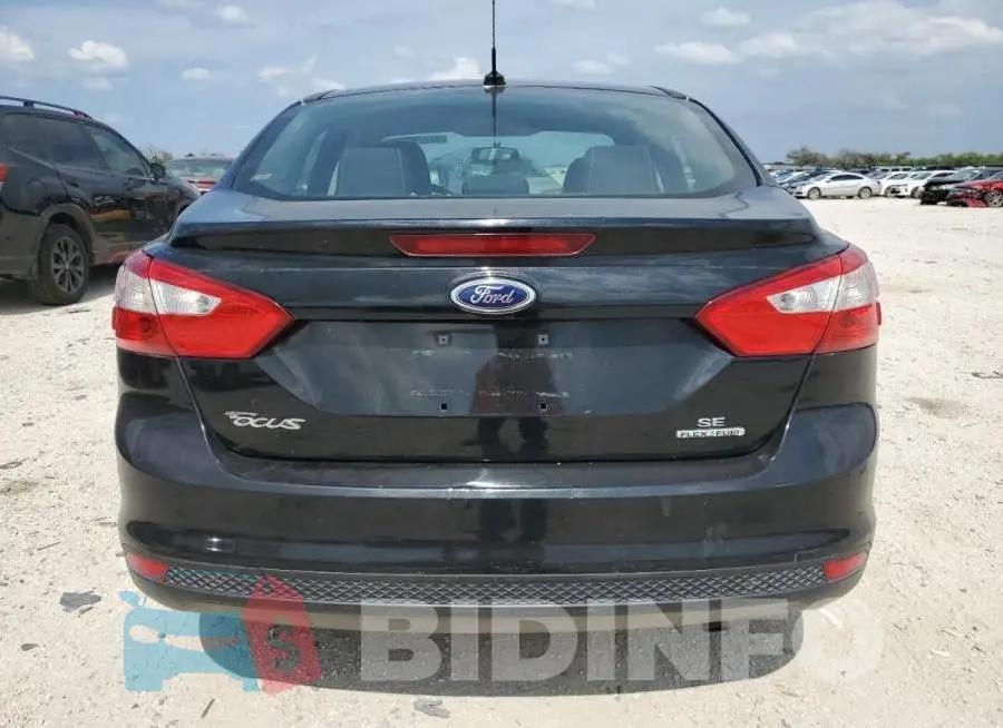 1FADP3F25EL400431 Photo# 6