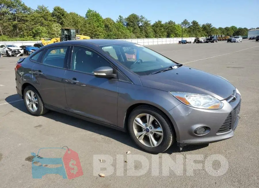 1FADP3F27EL379131 Photo# 4