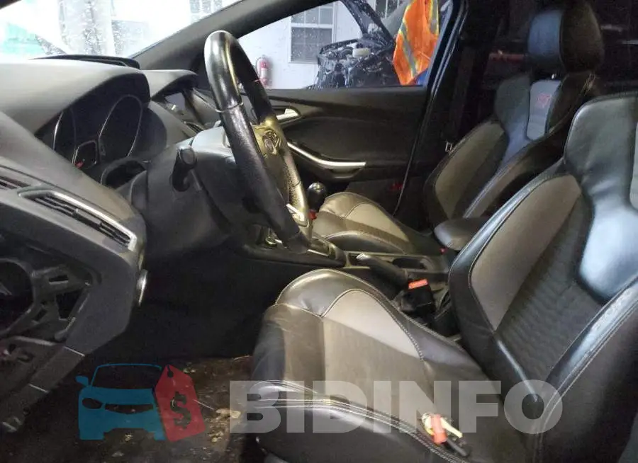 1FADP3L97HL276412 Photo# 7