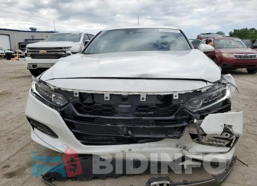 1HGCV1F39KA107035 Photo# 5
