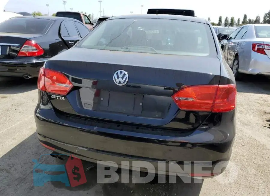 3VW1K7AJ4EM389421 Photo# 6