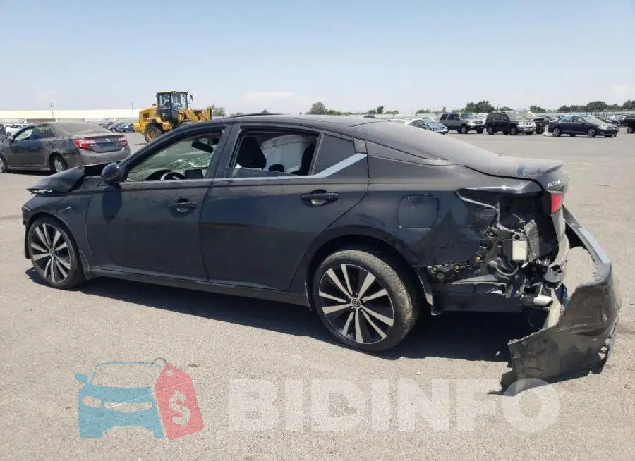 1N4BL4CV4KC215192 Photo# 2