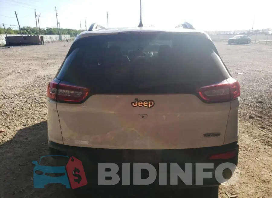 1C4PJLLB2JD596975 Photo# 6