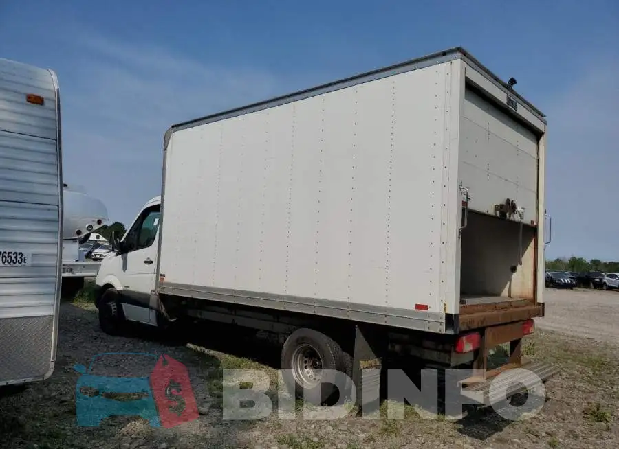 8BNPF4CC9GE127806 Photo# 2