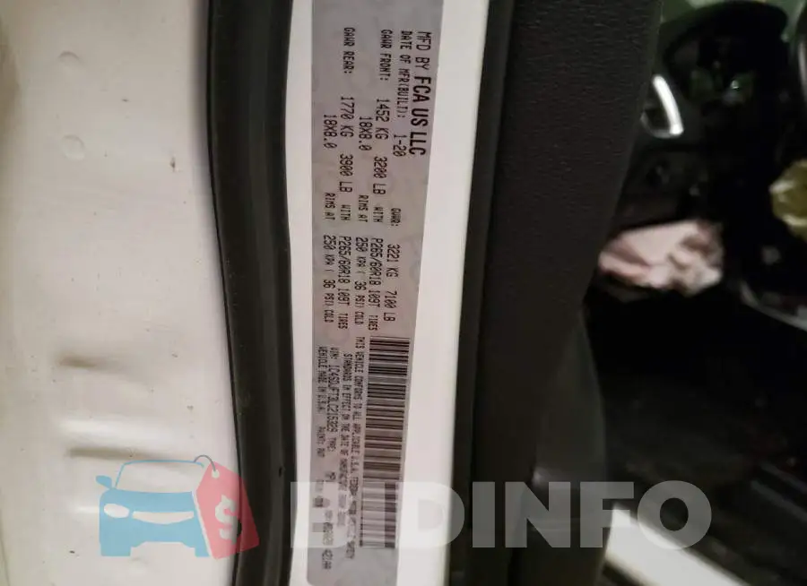 1C4SDJFT3LC215329 Photo# 12