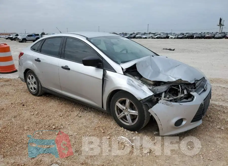 1FADP3E22EL168145 Photo# 4