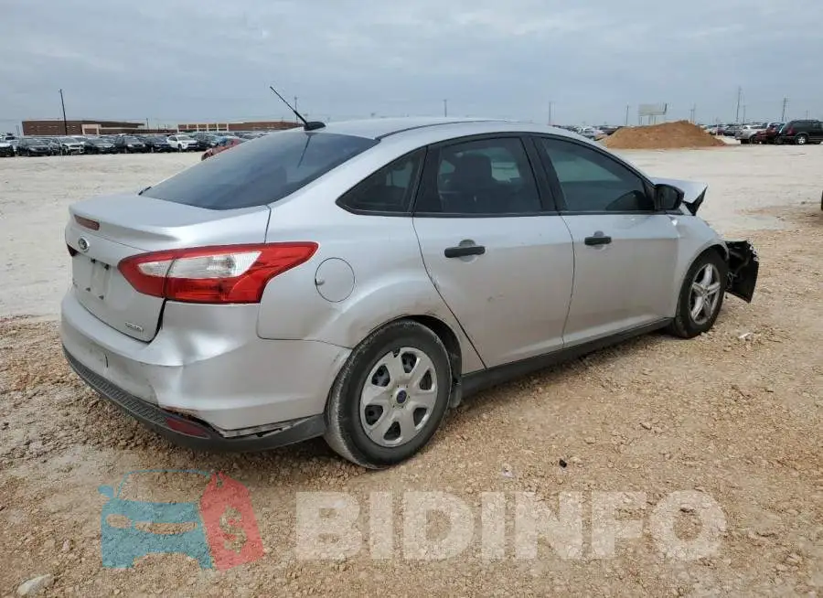 1FADP3E22EL168145 Photo# 3