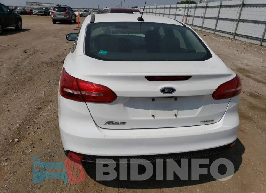 1FADP3E24GL331316 Photo# 6