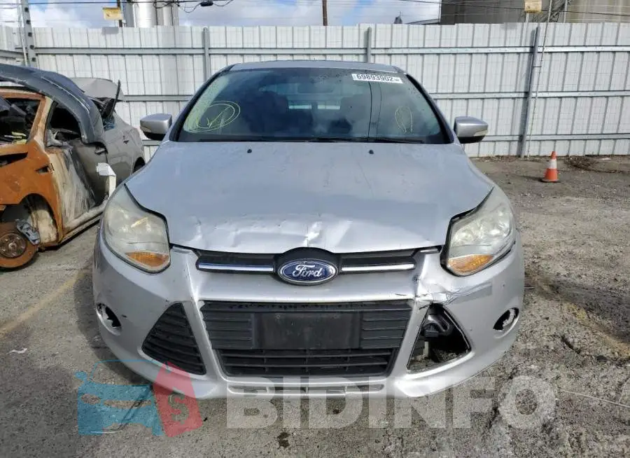 1FADP3F20EL317702 Photo# 5