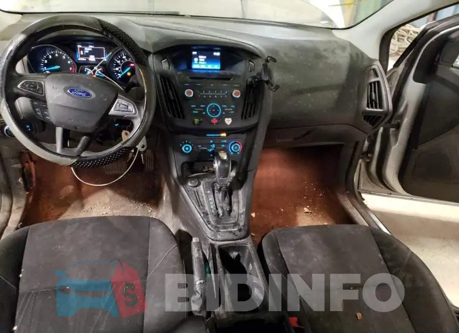 1FADP3F27GL305050 Photo# 8