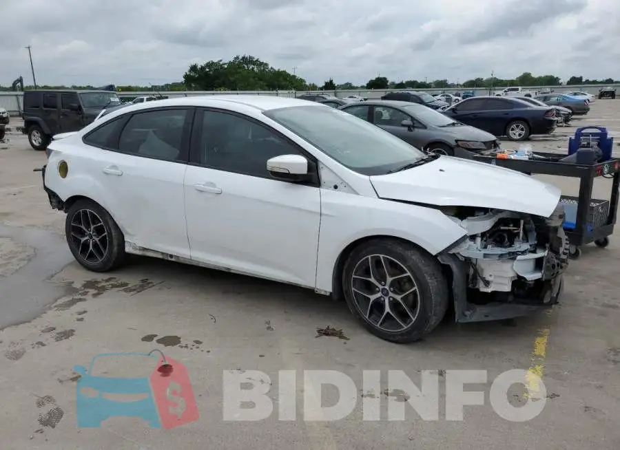 1FADP3F29GL293581 Photo# 4