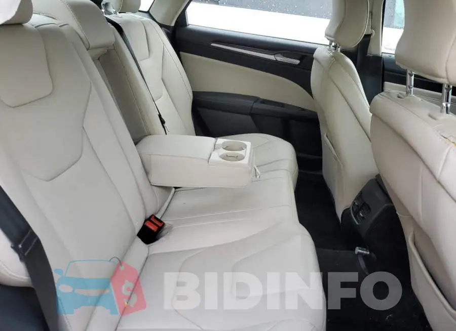 3FA6P0D96JR187833 Photo# 10