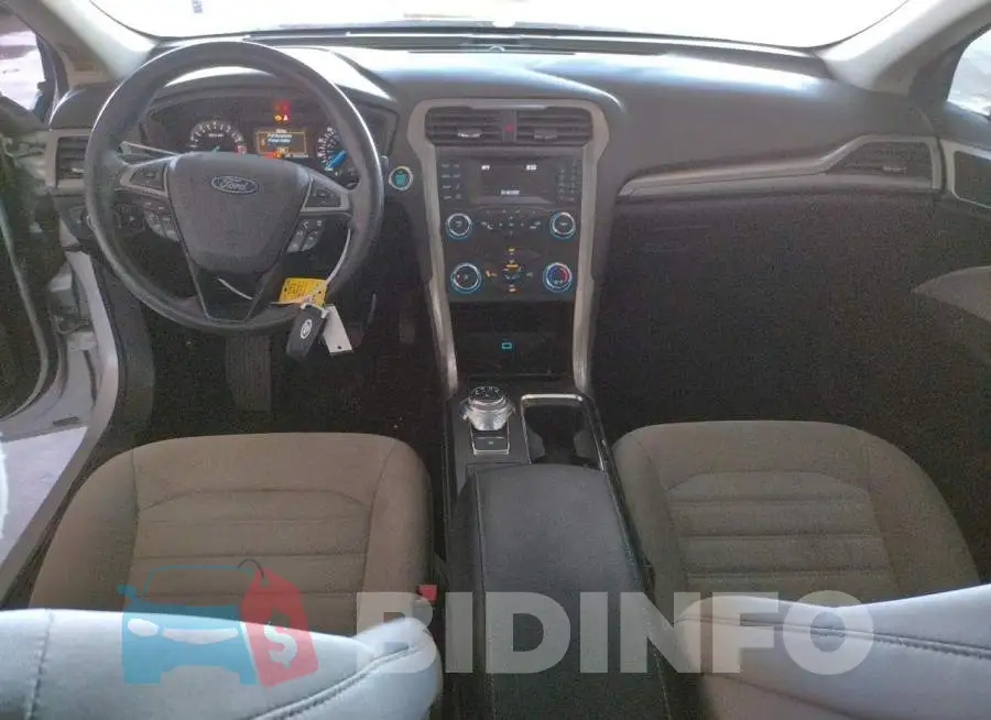 3FA6P0G77KR201251 Photo# 8