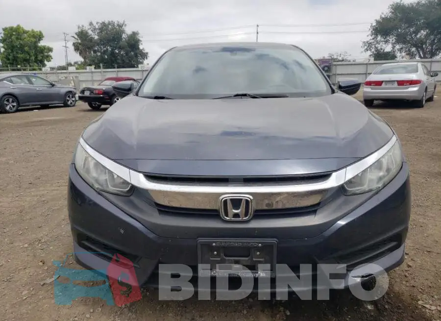 19XFC2F52GE207992 Photo# 5