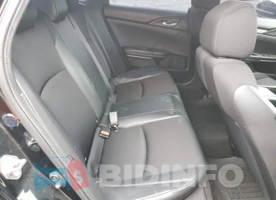 19XFC2F83LE202806 Photo# 10